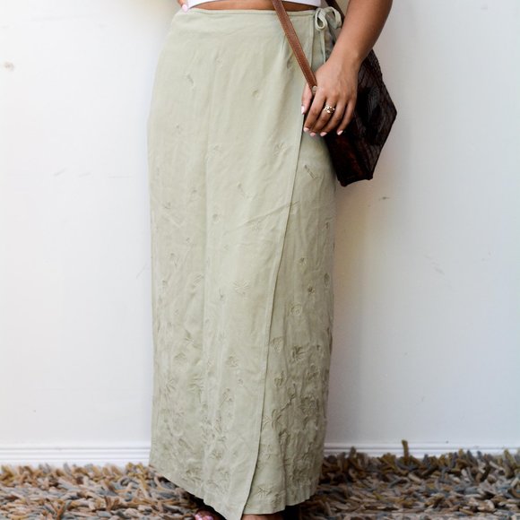 Light Green Maxi Skirt - Picture 1 of 6
